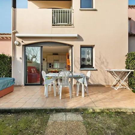 Апартаменти 1 Bedroom Apartment For 4 *