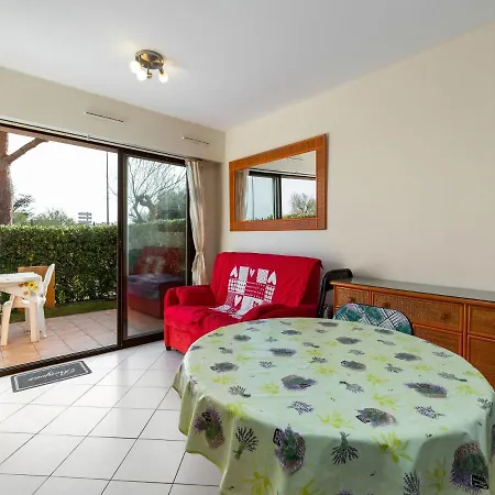 1 Bedroom Apartment For 4 *